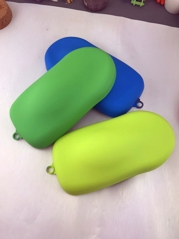 Water-based elastic paint